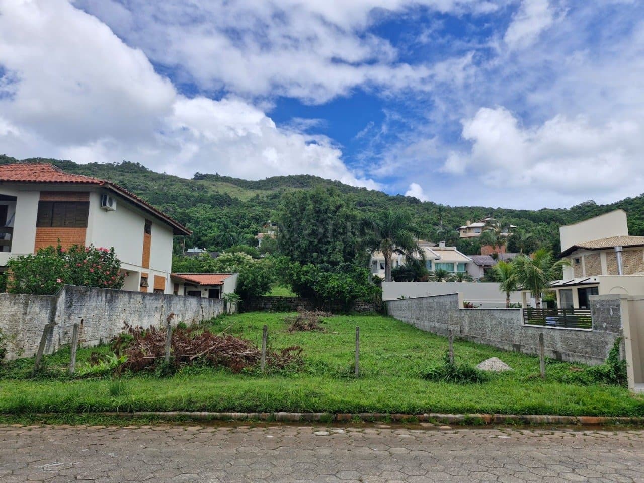Terrenos em Praia Brava