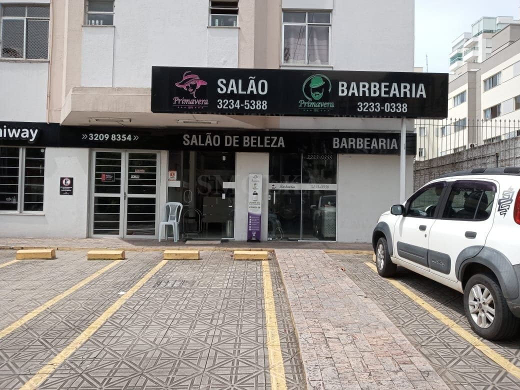 Lojas em Carvoeira
