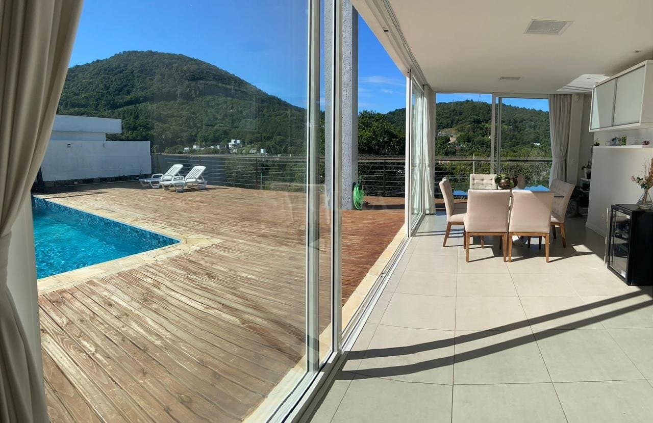 Casa em Condominio em Itacorubi