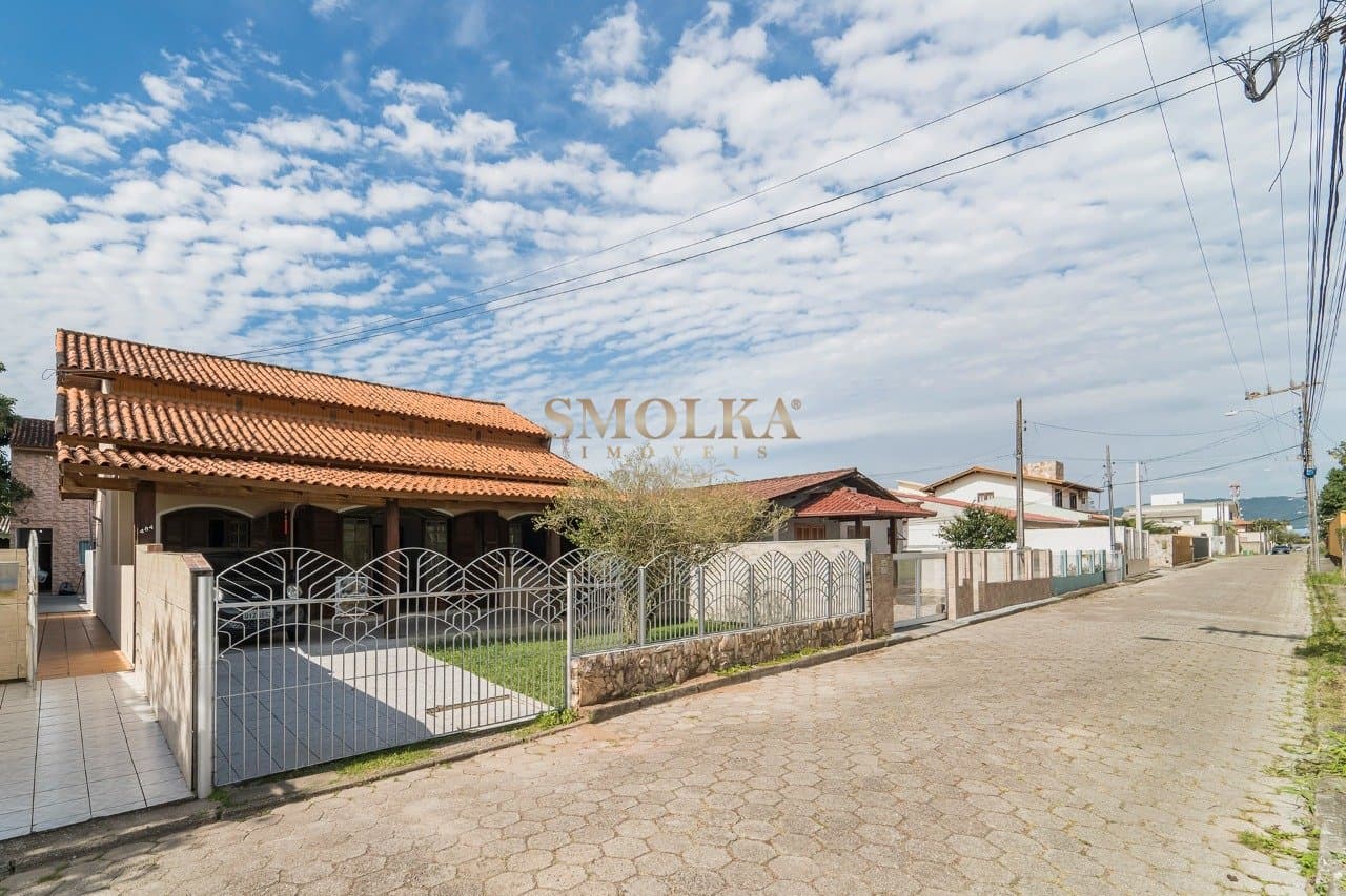 Casas em Carianos