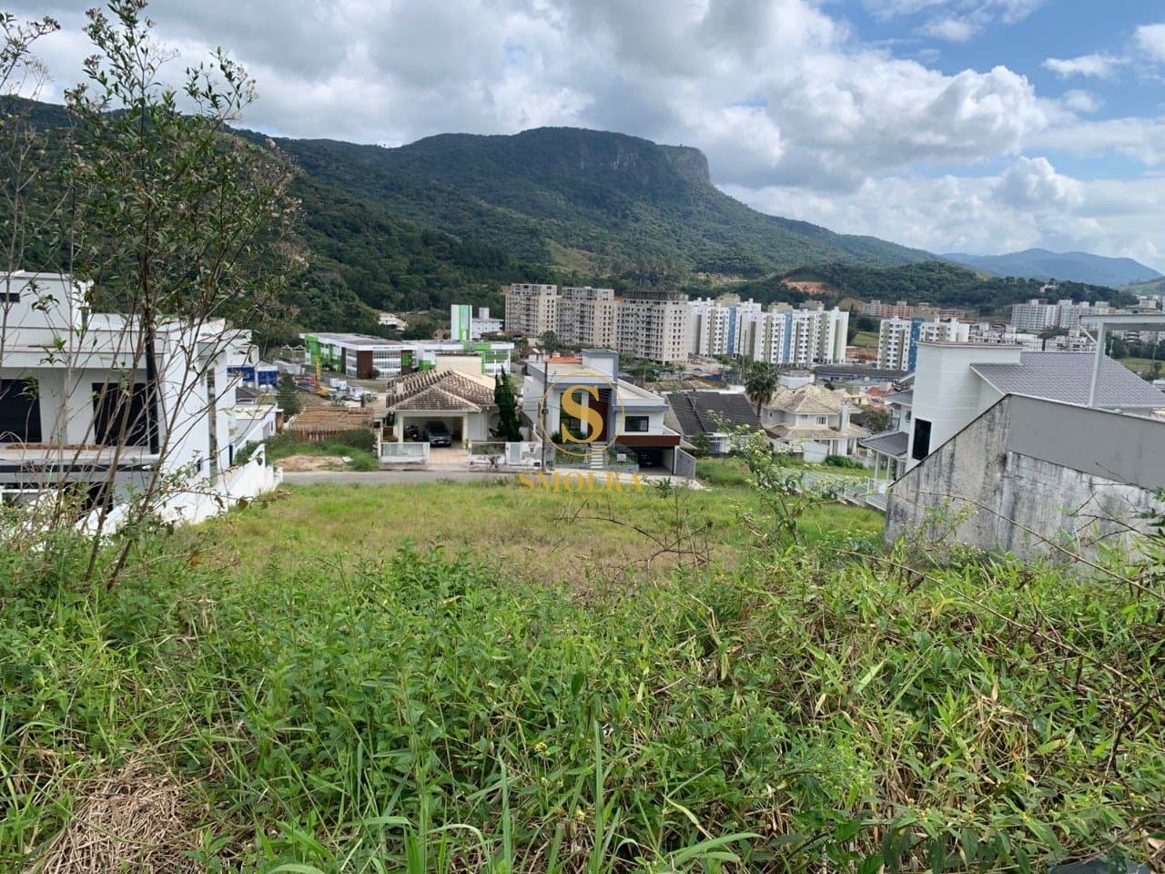 Terrenos em Pedra Branca