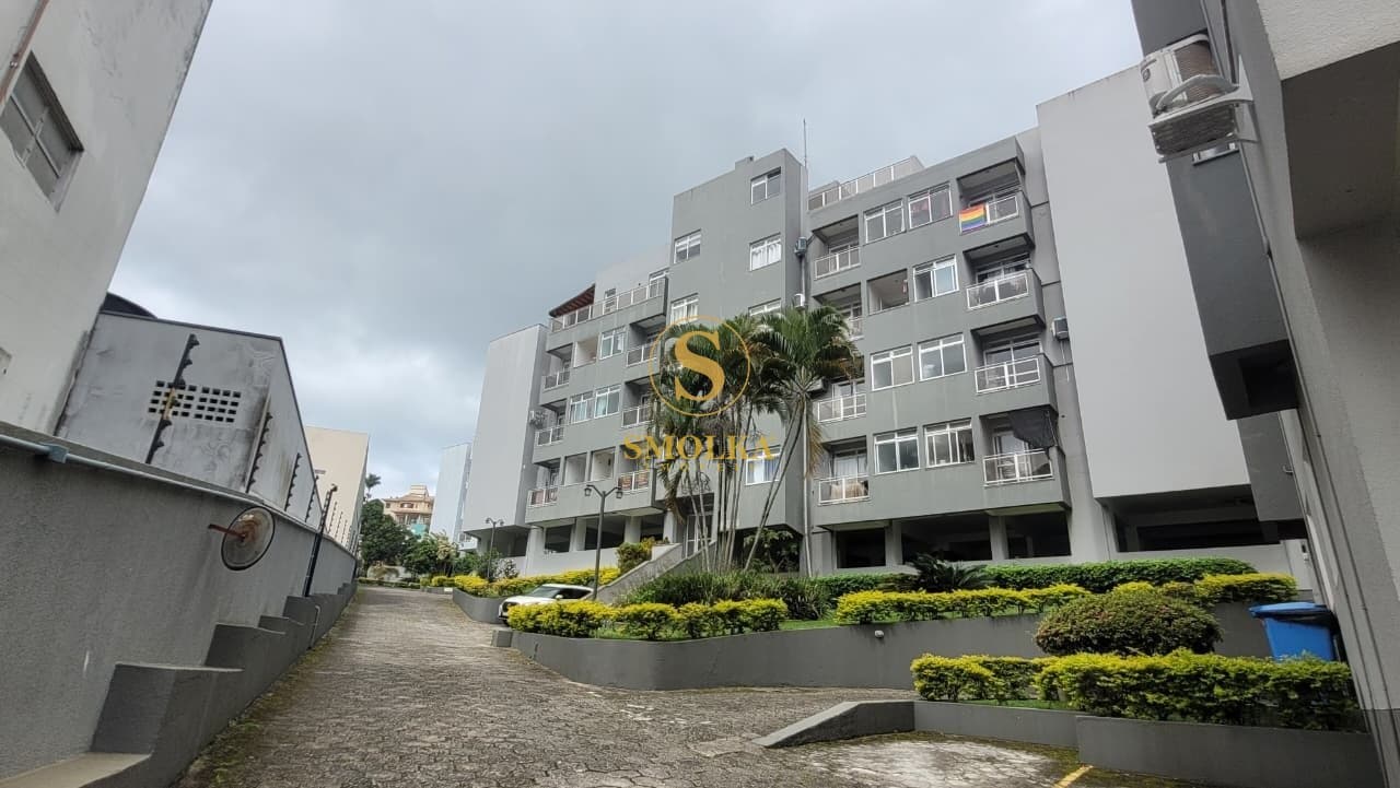 Apartamentos em Carvoeira
