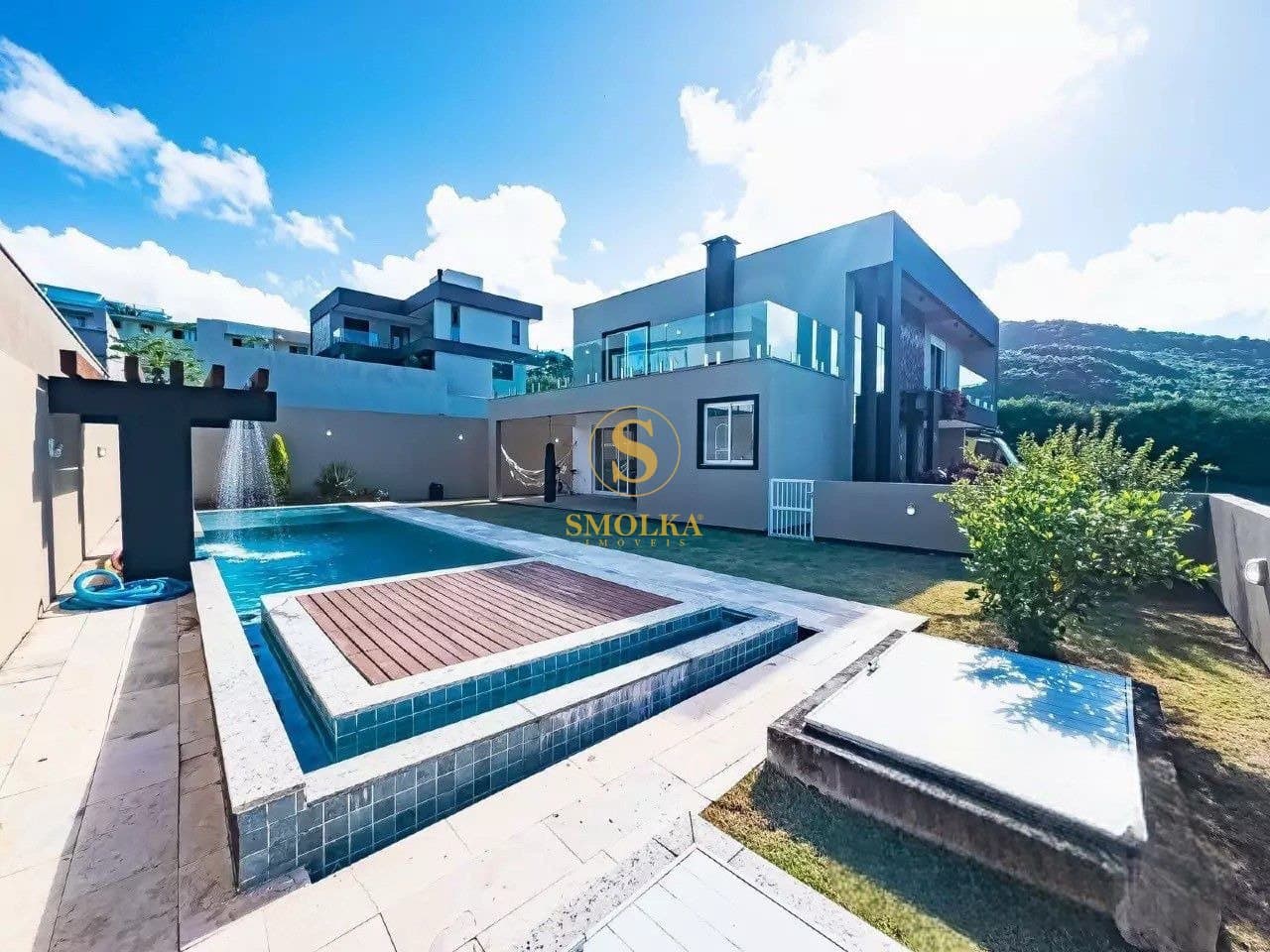 Casa em Condominio em Ingleses Do Rio Vermelho