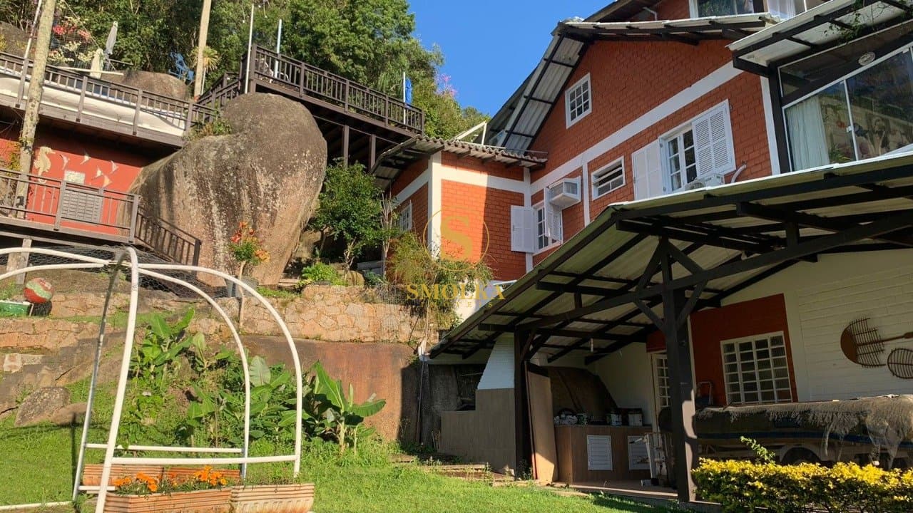 Casas em Daniela
