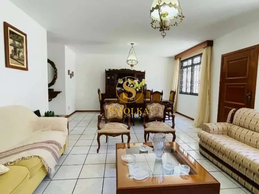 Casas em Agronômica