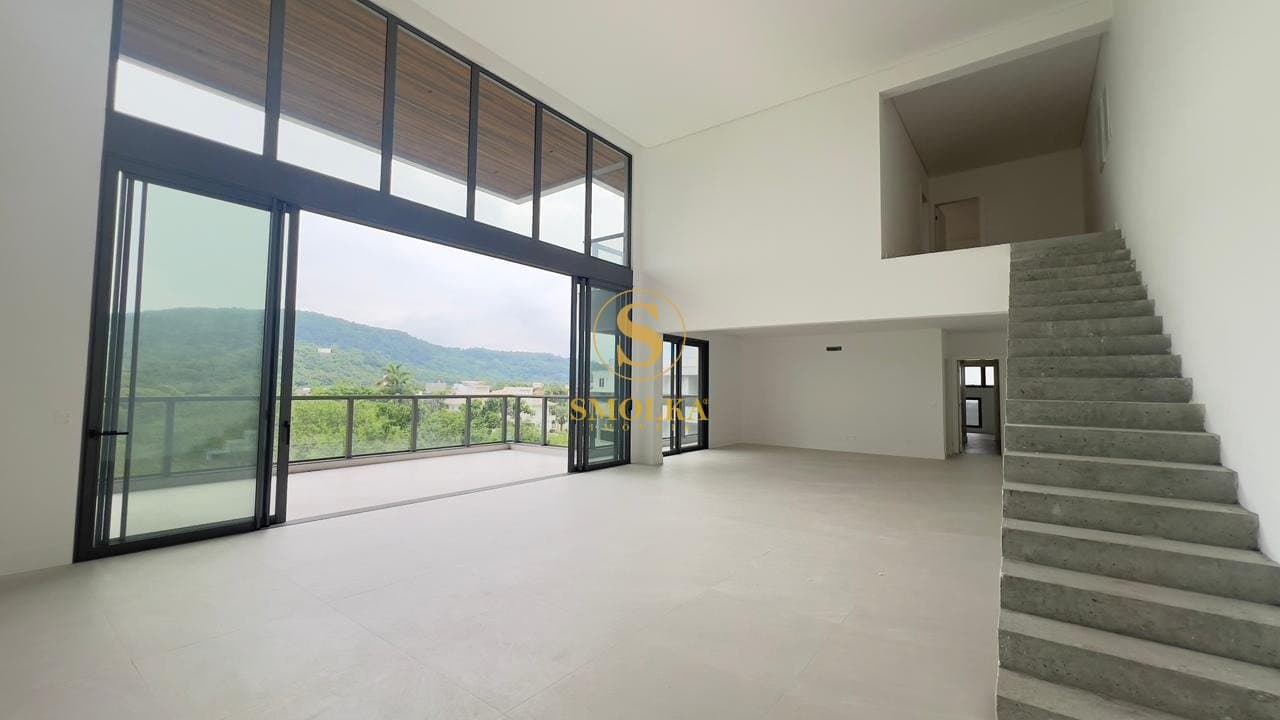 Duplex em Jurerê Internacional