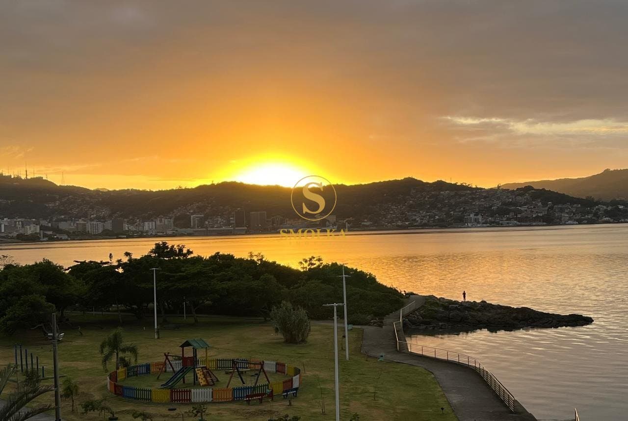 Apartamentos em Coqueiros