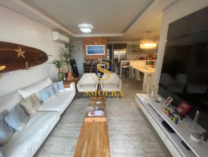 Apartamentos em Praia Comprida