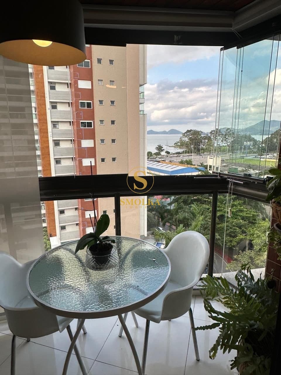 Apartamentos em Agronômica