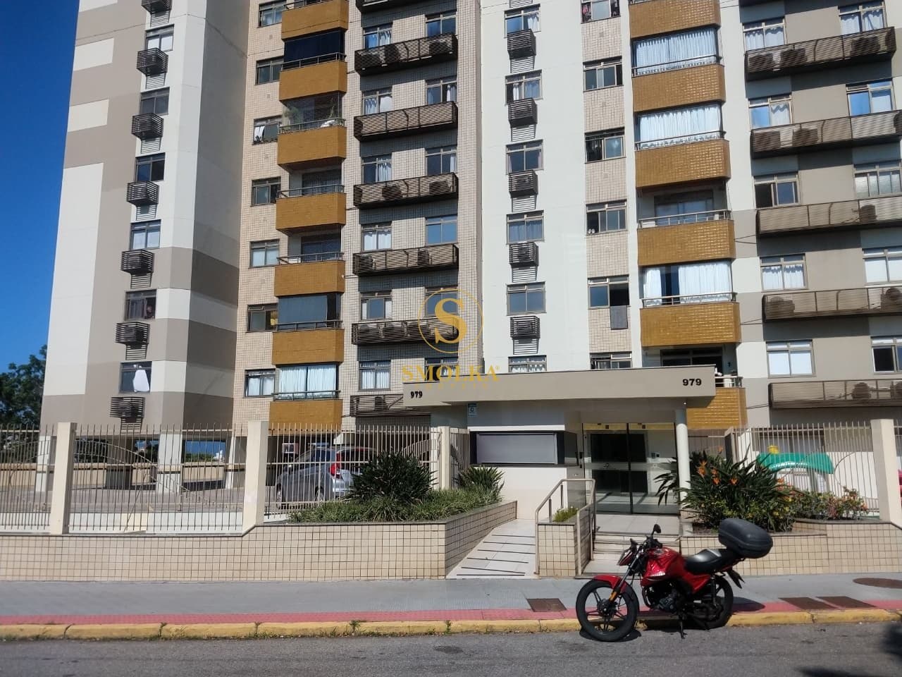 Apartamentos em Canto